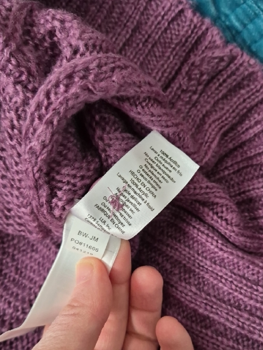 NWT Women's Mauve Purple V-Neck Cardigan Sweater with Light Gray Trim MED - Picture 4 of 12
